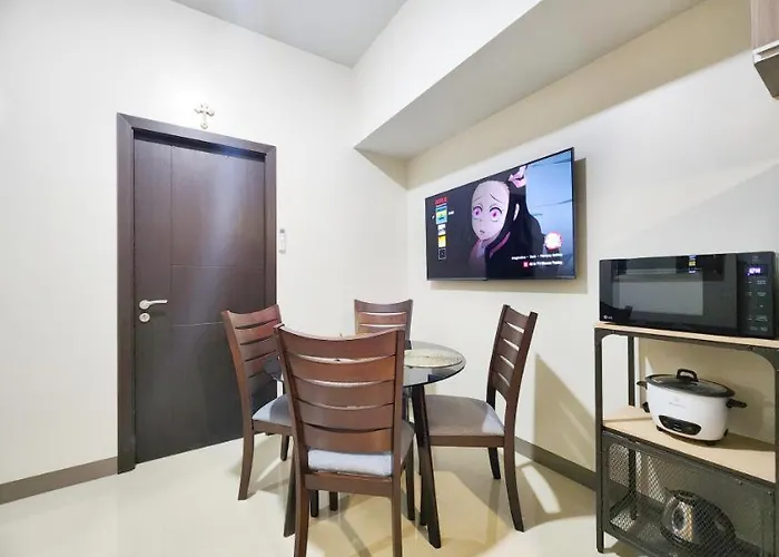 Modern 1 Bedroom In Park Mckinley West With Breathtaking View Fast Internet * Manila