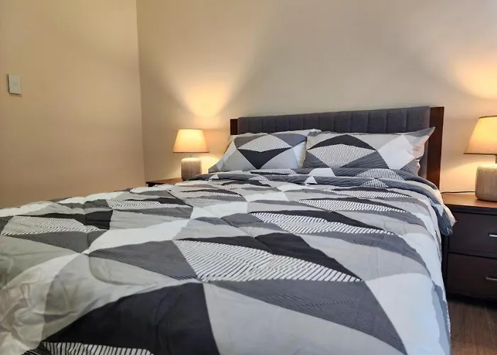 Apartment Modern 1 Bedroom In Park Mckinley West With Breathtaking View Fast Internet